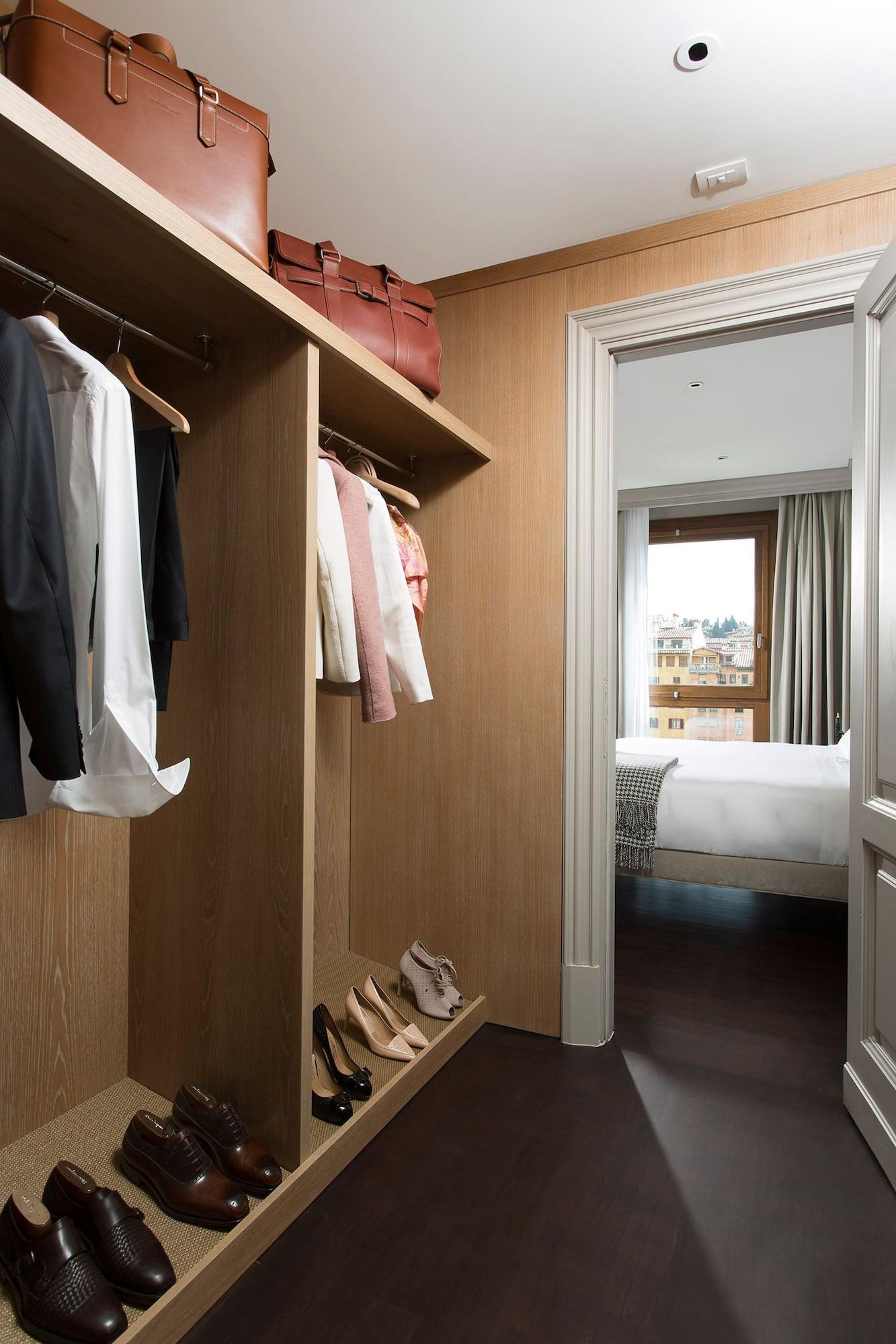 พอร์เทรต ฟิเรนเซ - ลุงการ์โน คอลเลคชั่น Hotel ฟลอเรนซ์ ภายนอก รูปภาพ