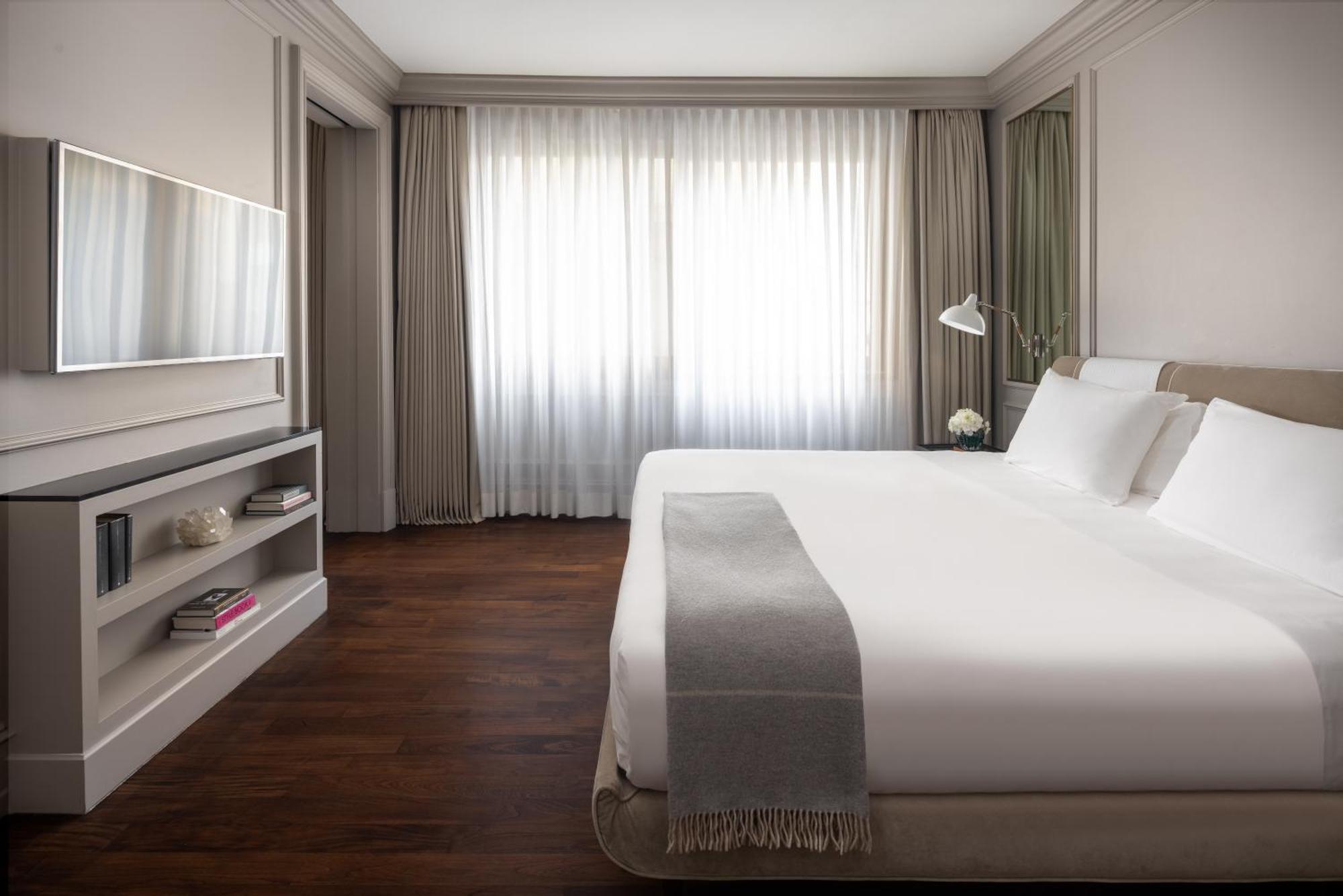 พอร์เทรต ฟิเรนเซ - ลุงการ์โน คอลเลคชั่น Hotel ฟลอเรนซ์ ภายนอก รูปภาพ