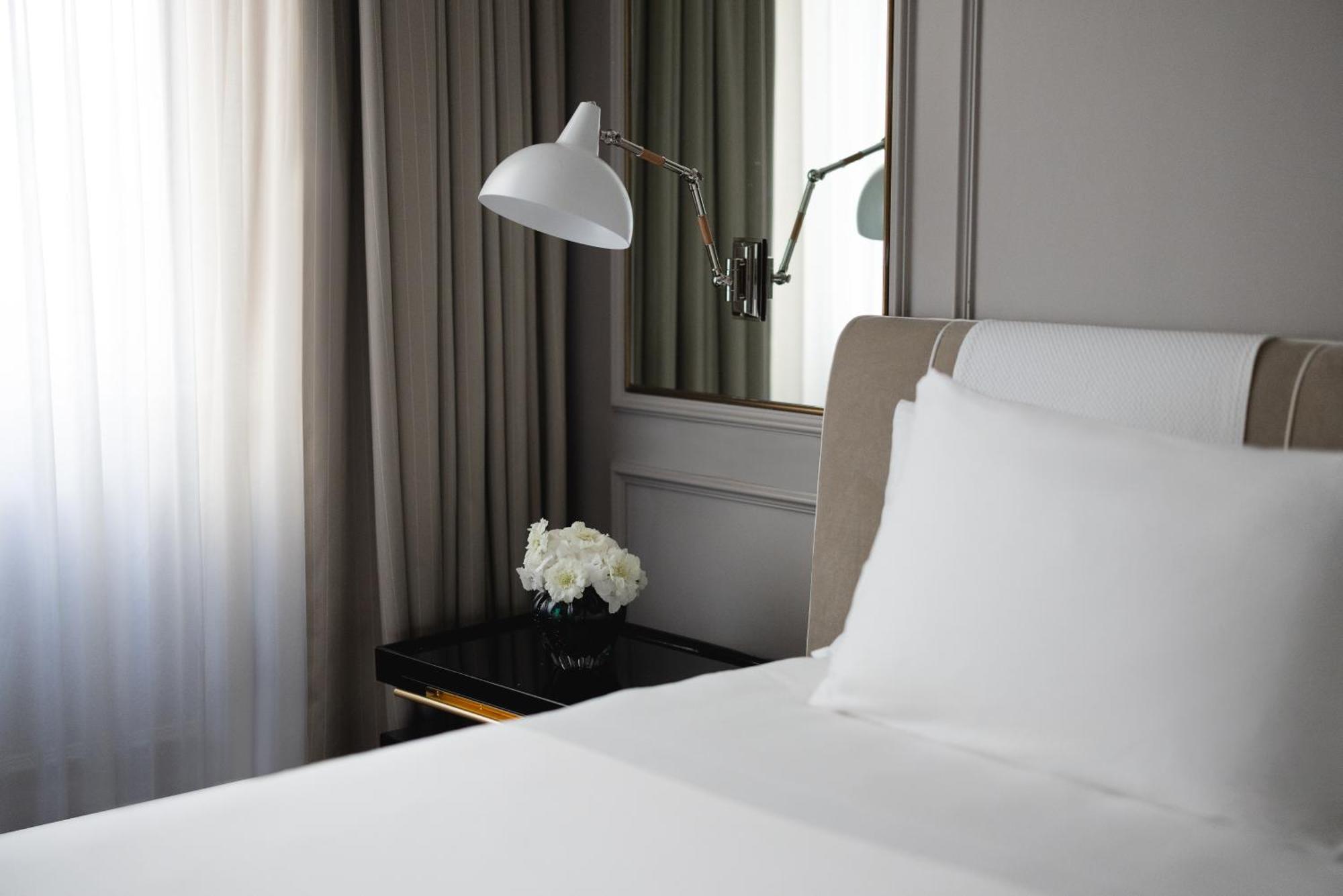 พอร์เทรต ฟิเรนเซ - ลุงการ์โน คอลเลคชั่น Hotel ฟลอเรนซ์ ภายนอก รูปภาพ