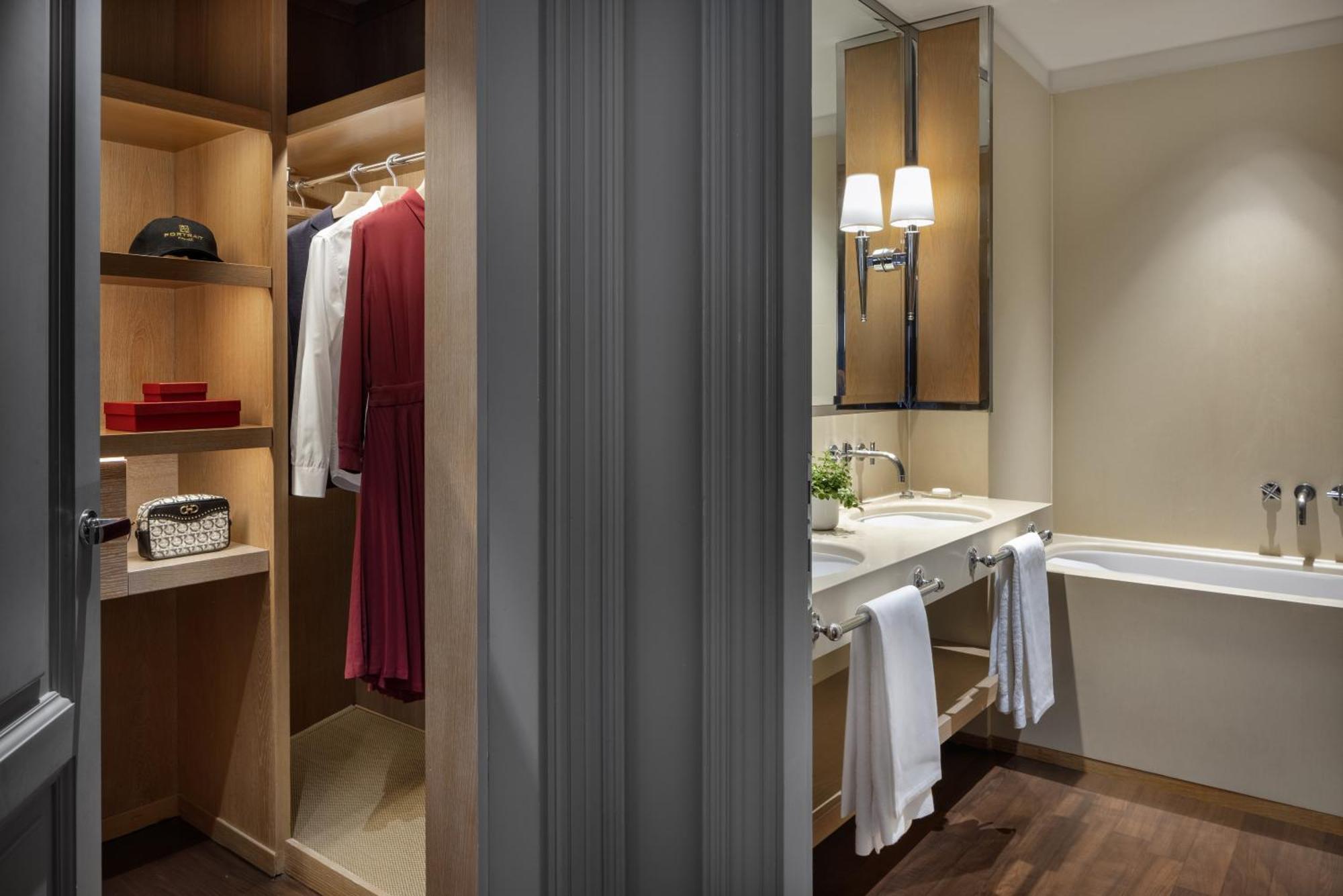 พอร์เทรต ฟิเรนเซ - ลุงการ์โน คอลเลคชั่น Hotel ฟลอเรนซ์ ภายนอก รูปภาพ