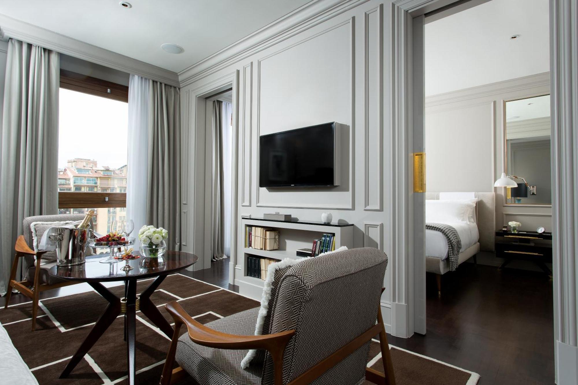 พอร์เทรต ฟิเรนเซ - ลุงการ์โน คอลเลคชั่น Hotel ฟลอเรนซ์ ภายนอก รูปภาพ
